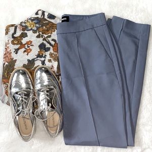 Express size 6 long, ankle slacks